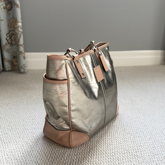 Vintage Coach Metallic Silver and Tan Leather Tote - Picture 8 of 15